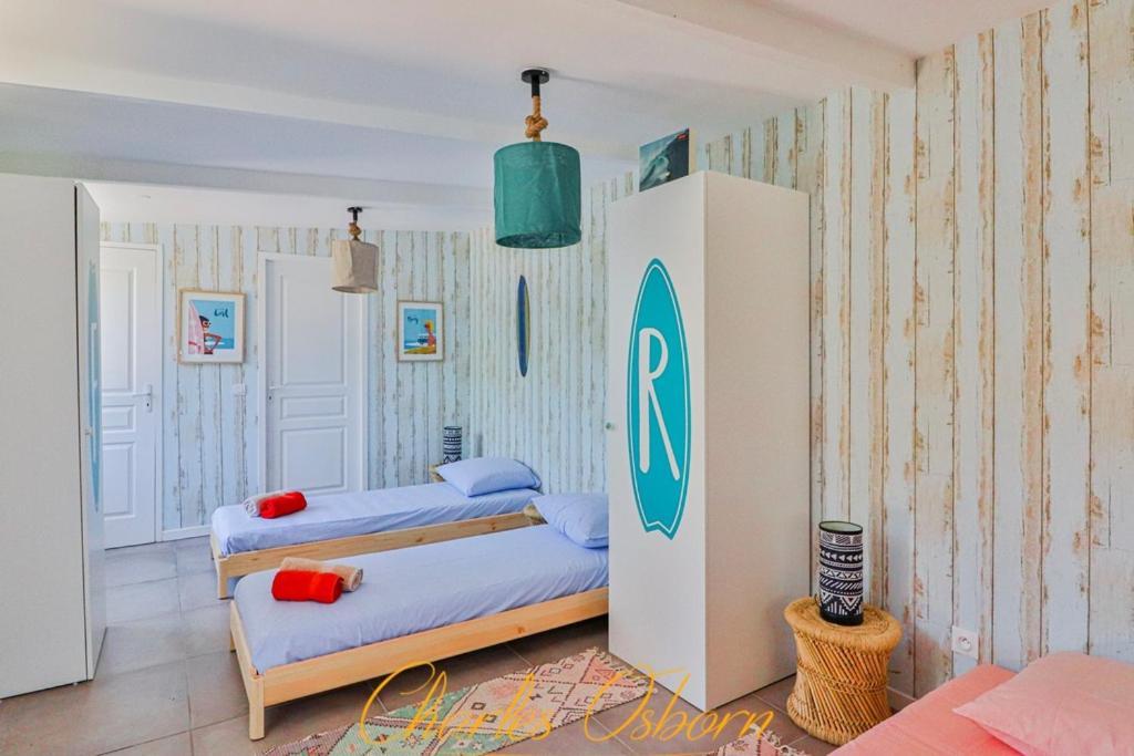 Villa Des Tamaris, Villa 5* En Bord De Mer. Фронтиньян Экстерьер фото